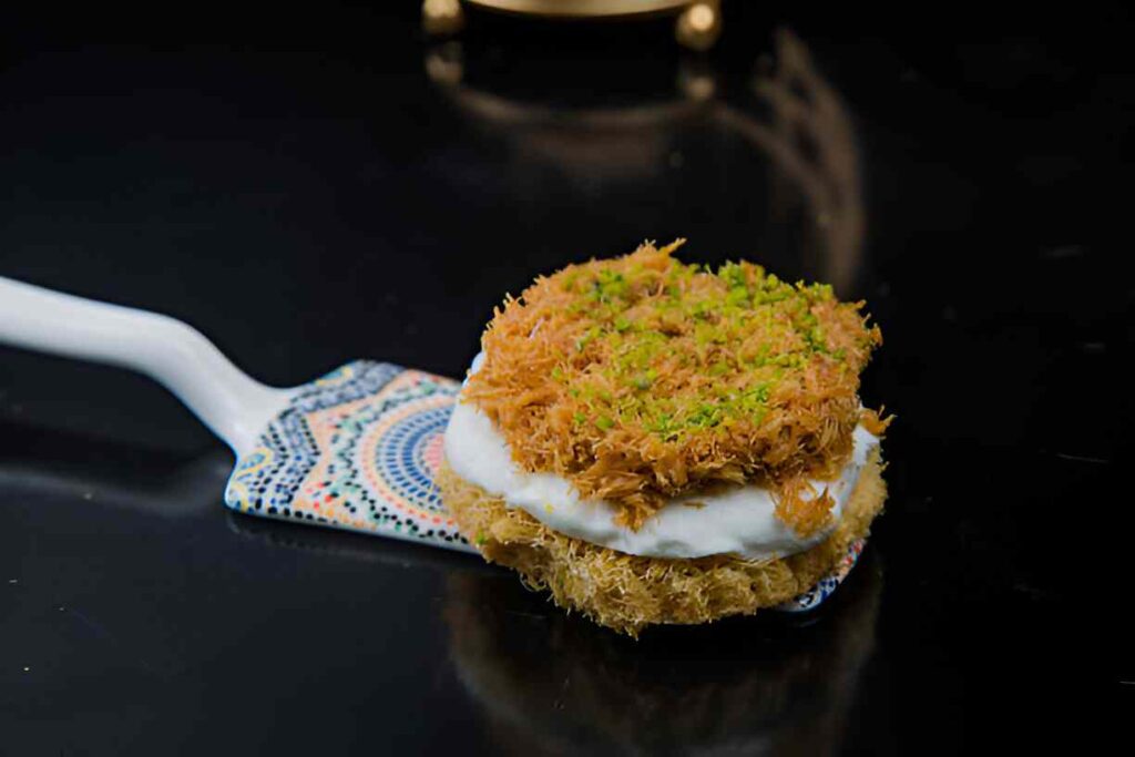 Kunafa Cream Puffs