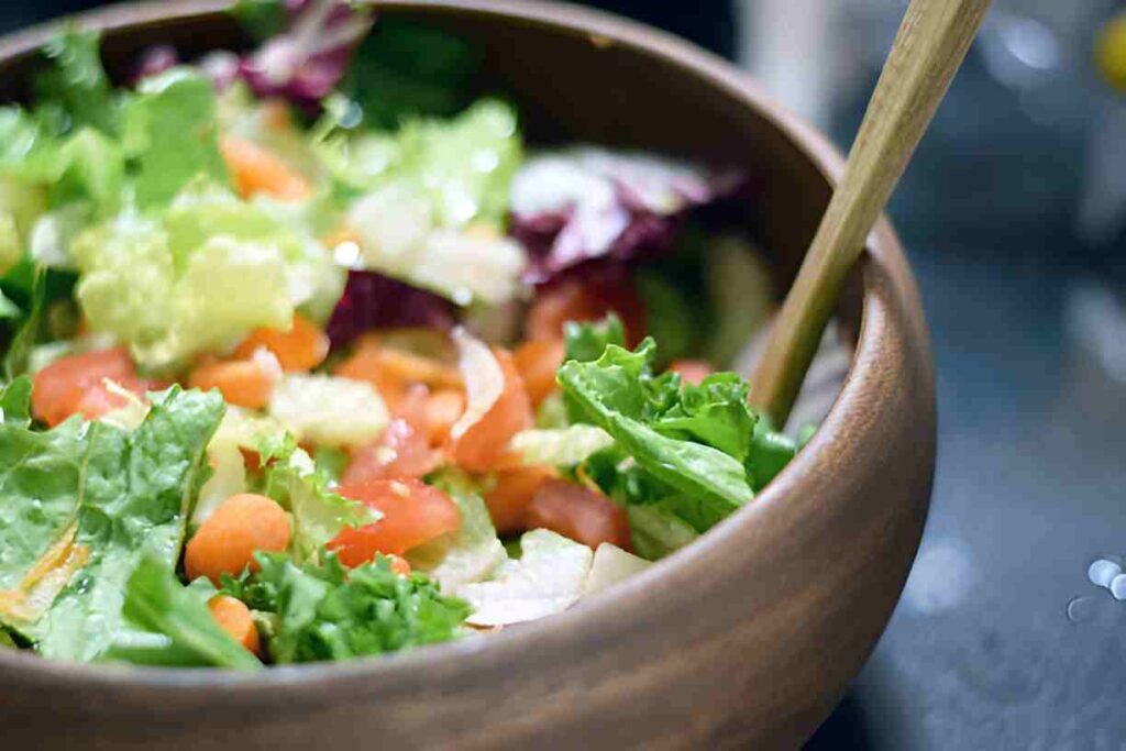 Easy Tossed Salad
