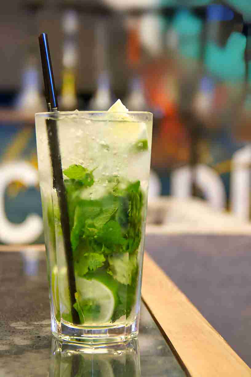 Easy Virgin Mojito: A Refreshing Twist on a Classic Cocktail