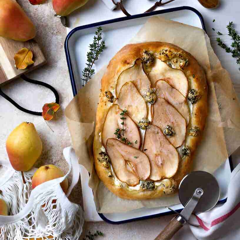 Pear and Gorgonzola Flatbread