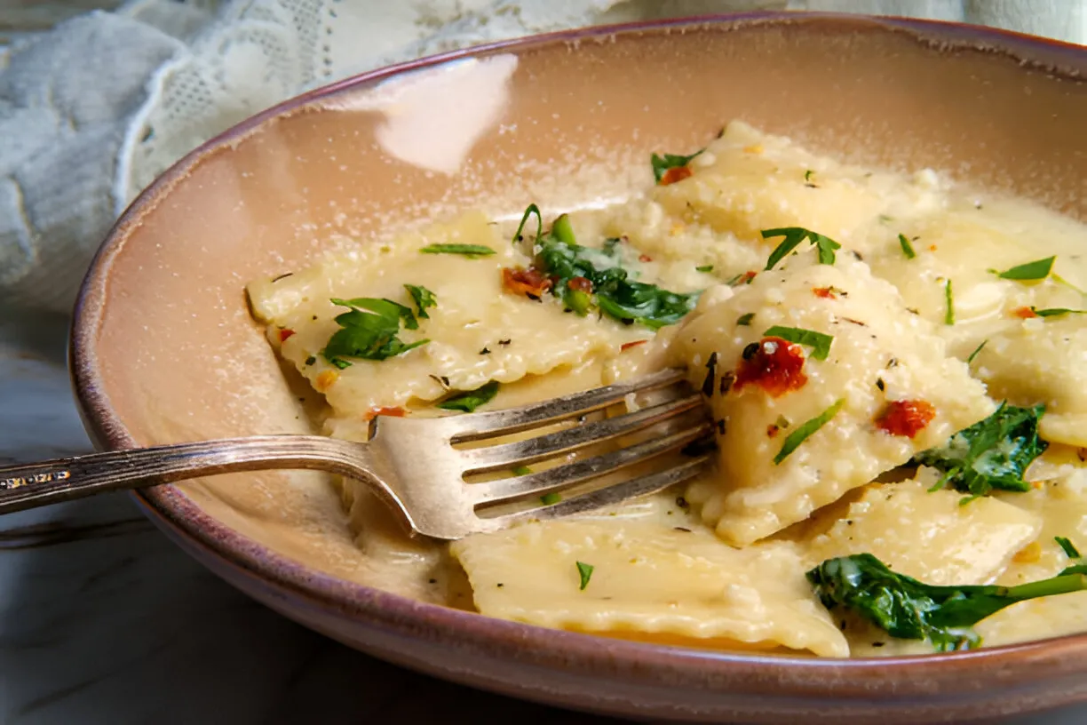 Creamy Tuscan Ravioli: A Delightful Family Meal