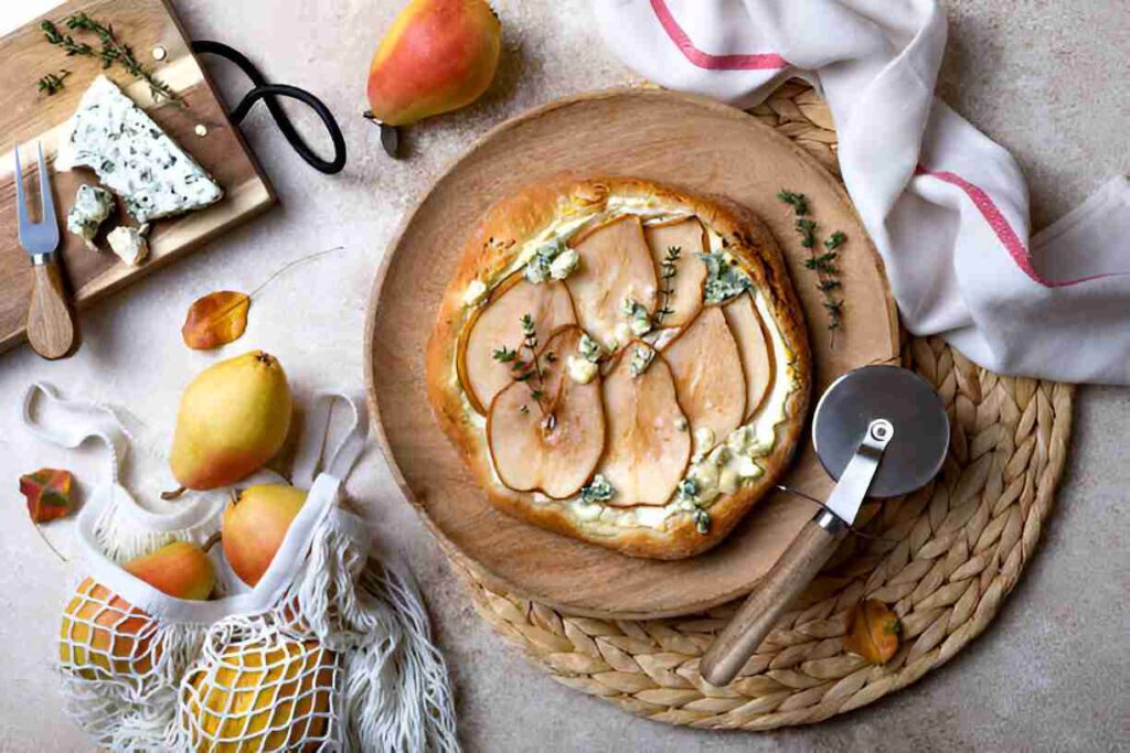 Pear and Gorgonzola Flatbread