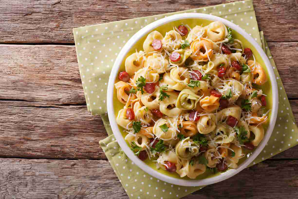 Italian Tortellini Pasta Salad: A Delicious and Nutritious Family Favorite