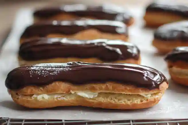 Classic Éclairs