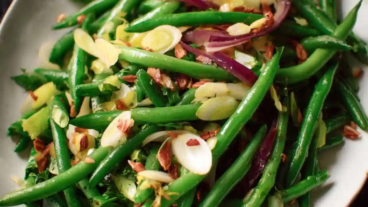 Green Bean Salad with Goat Cheese and Nuts
